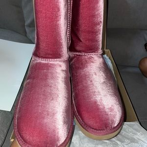 Ugg Classic Short II Velvet Boots